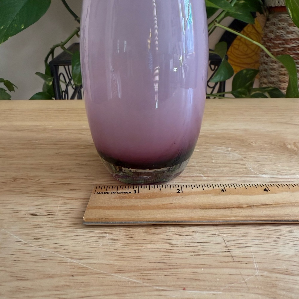 Vintage Lavender Ombre Art Glass Purple Gradient Vase Scandinavian Mid-Century - Picture 5 of 9